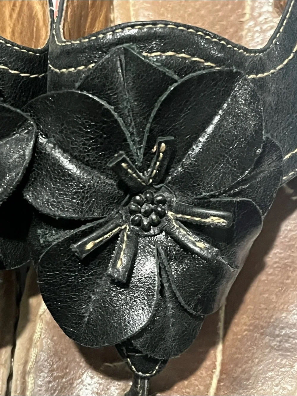 Clarks Artisan Black Leather Floral Slide Sandals Size 10 M